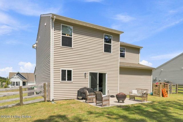 203 Blue Ridge Cir, Mt Washington, KY 40047