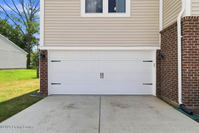 203 Blue Ridge Cir, Mt Washington, KY 40047