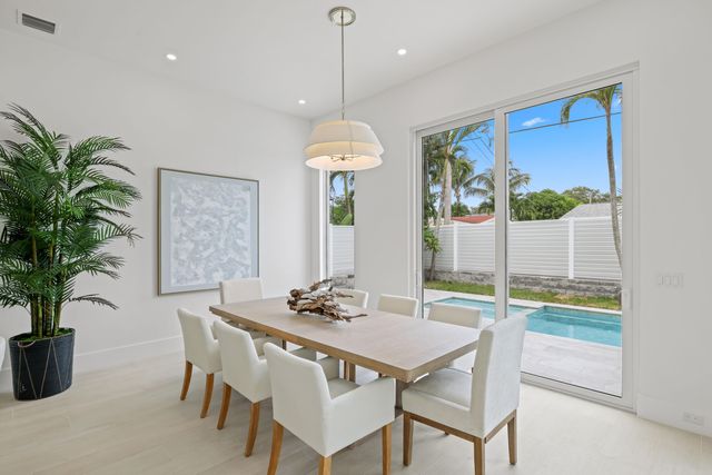 533 Driftwood Road, North Palm Beach, FL 33408