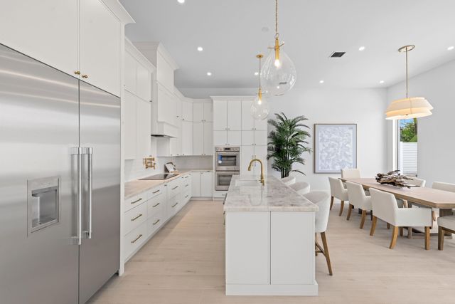 533 Driftwood Road, North Palm Beach, FL 33408