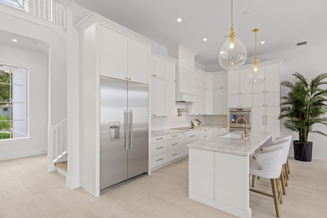 533 Driftwood Road, North Palm Beach, FL 33408