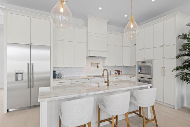 533 Driftwood Road, North Palm Beach, FL 33408