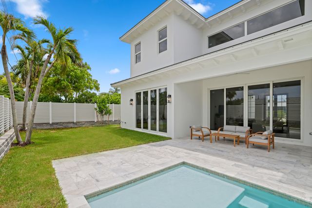 533 Driftwood Road, North Palm Beach, FL 33408