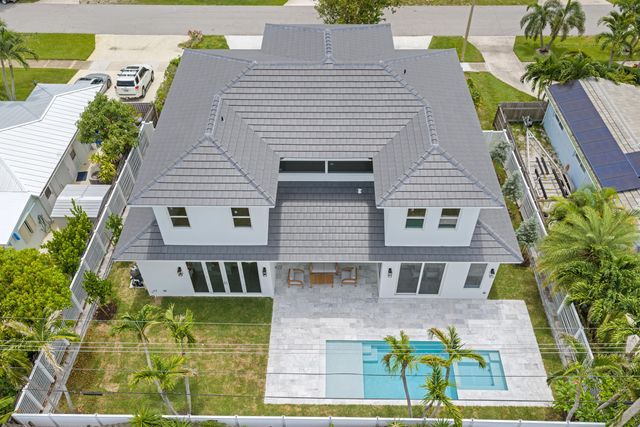 533 Driftwood Road, North Palm Beach, FL 33408
