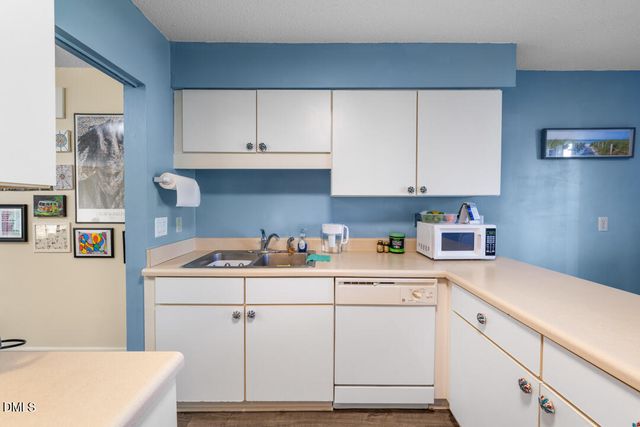 250 S Estes Drive Apt 61, Chapel Hill, NC 27514