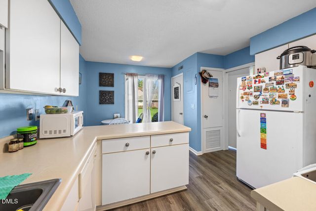 250 S Estes Drive Apt 61, Chapel Hill, NC 27514