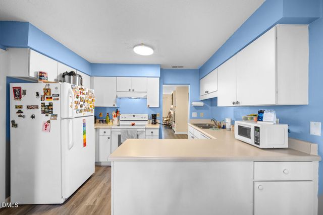 250 S Estes Drive Apt 61, Chapel Hill, NC 27514