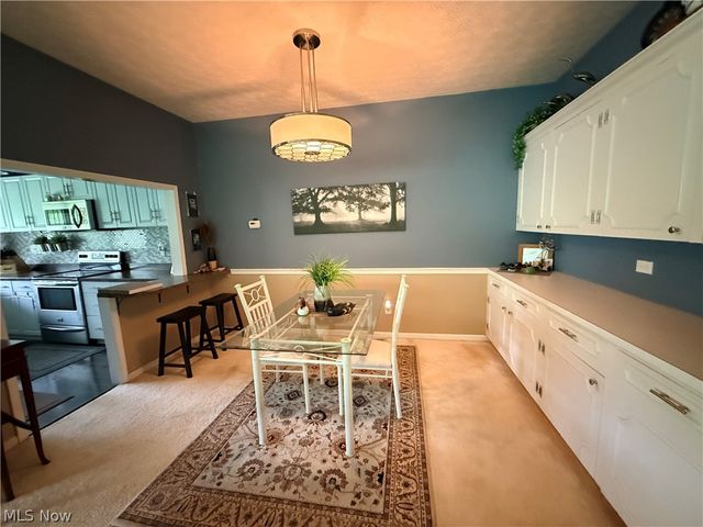 171 Granger Road 115, Medina, OH 44256