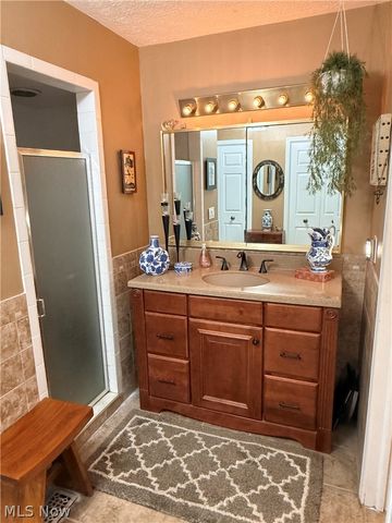 171 Granger Road 115, Medina, OH 44256