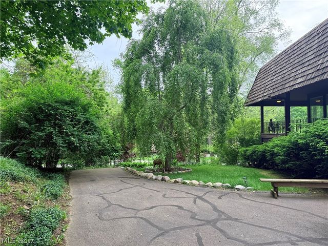 171 Granger Road 115, Medina, OH 44256