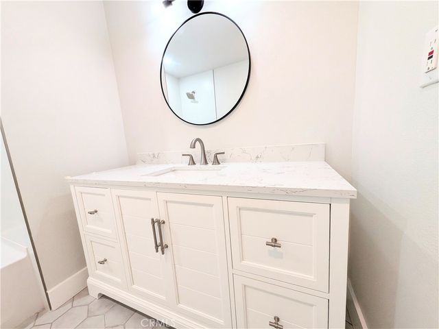 402 13th Street B, Huntington Beach, CA 92648