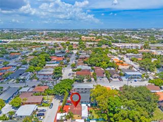 811 NW 24th Ct, Miami, FL 33125
