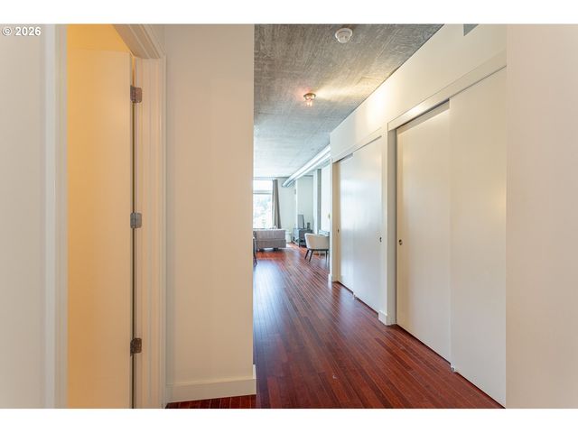 1926 W BURNSIDE St 1404, Portland, OR 97209