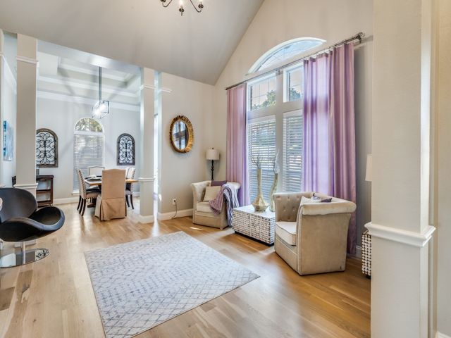 3001 Forestwood Drive, Arlington, TX 76006