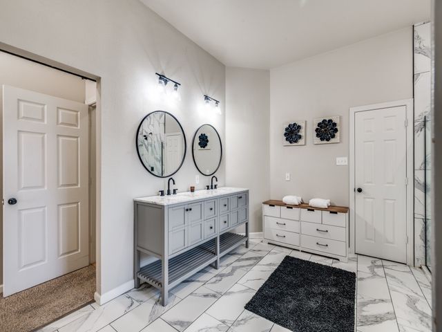 3001 Forestwood Drive, Arlington, TX 76006