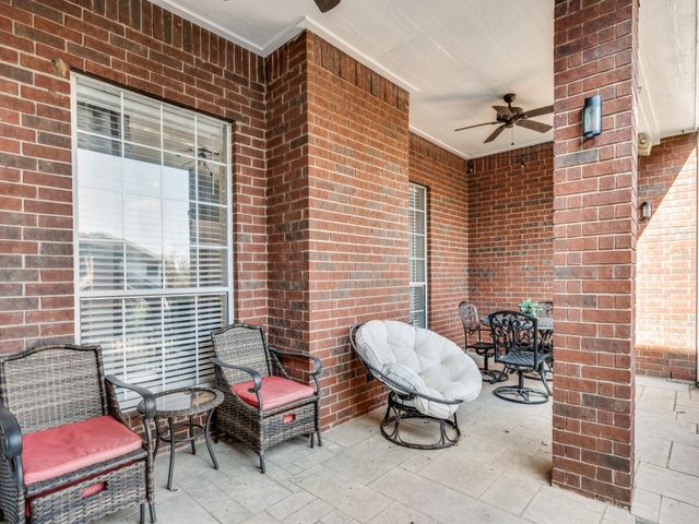 3001 Forestwood Drive, Arlington, TX 76006