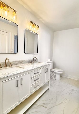 16465 Terry Lane, Oak Forest, IL 60452