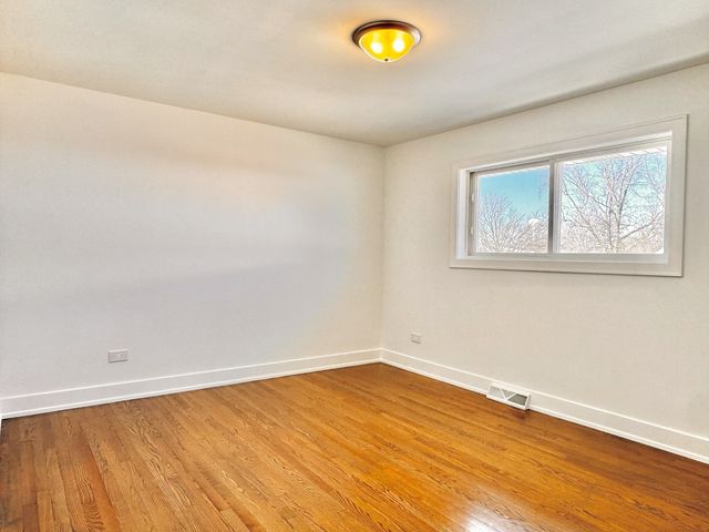 16465 Terry Lane, Oak Forest, IL 60452