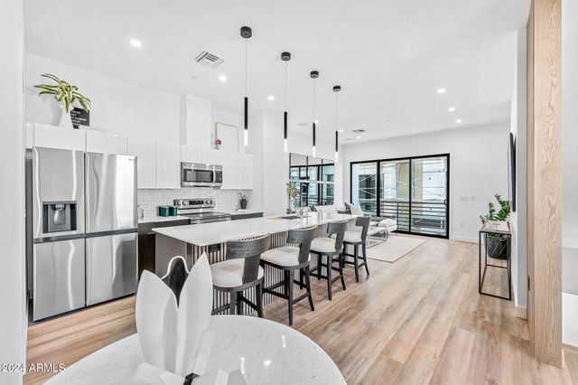 4220 N 32ND Street 4, Phoenix, AZ 85018