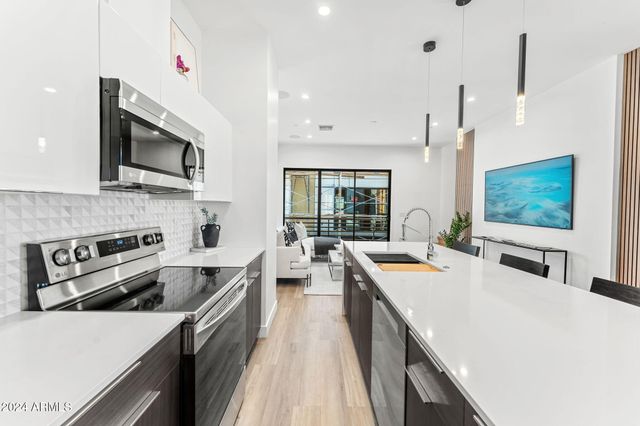 4220 N 32ND Street 4, Phoenix, AZ 85018