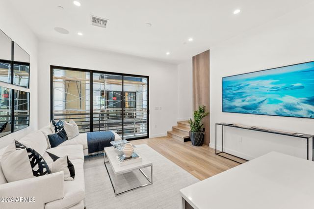 4220 N 32ND Street 4, Phoenix, AZ 85018