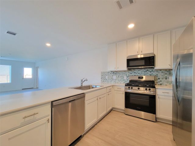 1603 Windrose Bend, Angleton, TX 77515