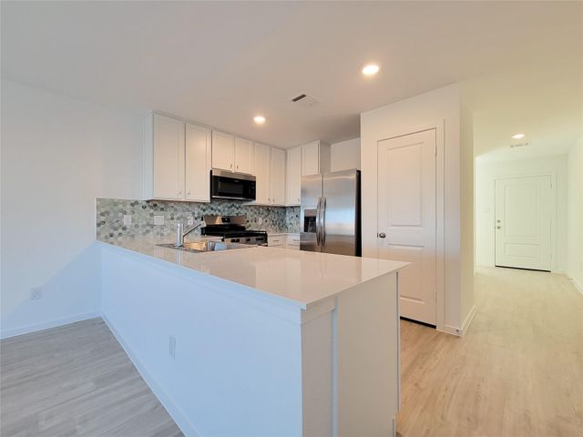 1603 Windrose Bend, Angleton, TX 77515