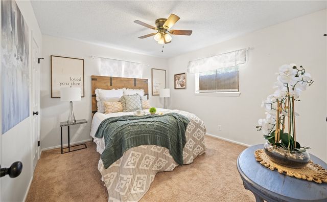 1713 Dallas St, Portland, TX 78374