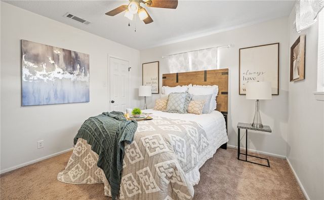 1713 Dallas St, Portland, TX 78374