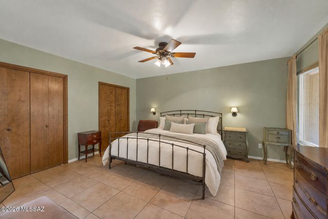 4792 N Vía Entrada, Tucson, AZ 85718