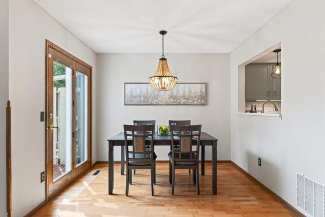 14307 Bedford Drive, Eden Prairie, MN 55346