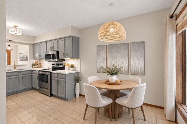 14307 Bedford Drive, Eden Prairie, MN 55346