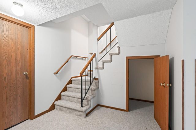 14307 Bedford Drive, Eden Prairie, MN 55346