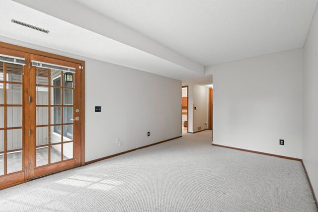 14307 Bedford Drive, Eden Prairie, MN 55346