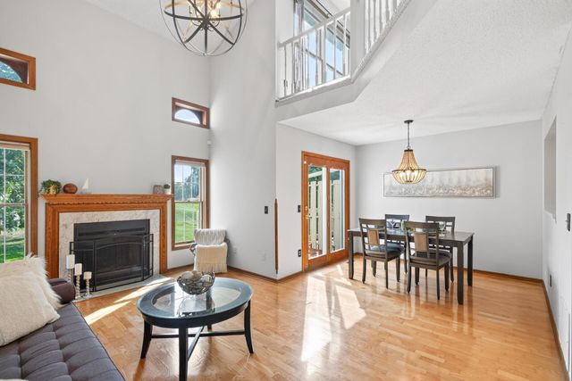 14307 Bedford Drive, Eden Prairie, MN 55346