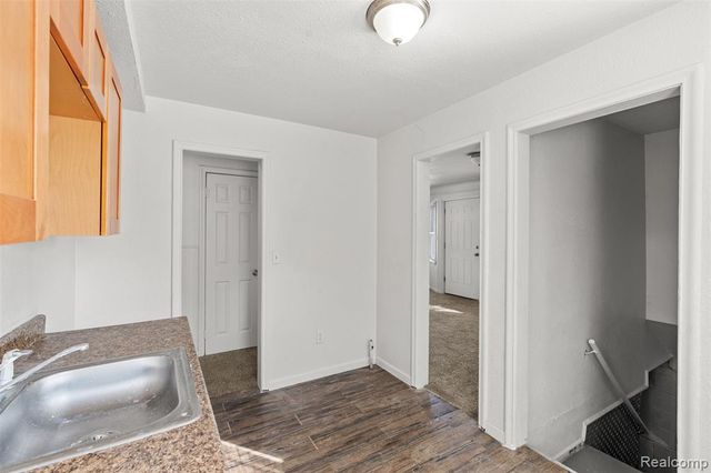 8203 Brace Street, Detroit, MI 48228