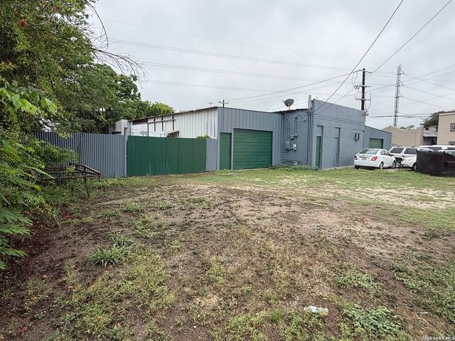 702 Roosevelt, San Antonio, TX 78210