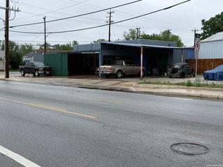 702 Roosevelt, San Antonio, TX 78210