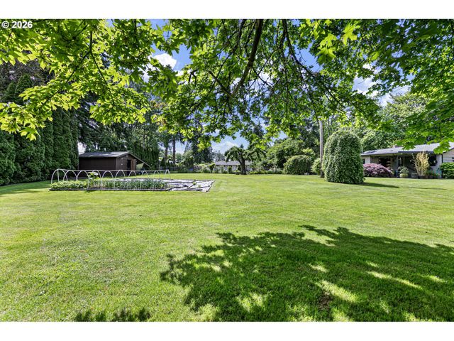 1295 BETTY Ln, Eugene, OR 97404