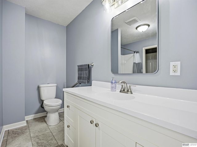 12105 144th Street, Louisville, NE 68037