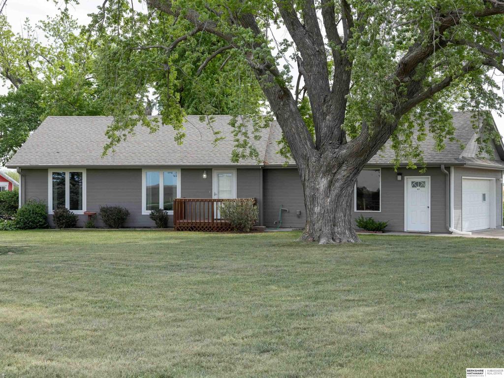 12105 144th Street, Louisville, NE 68037