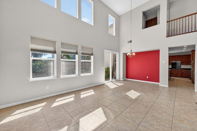 5708 Claudied Way, Elk Grove, CA 95757