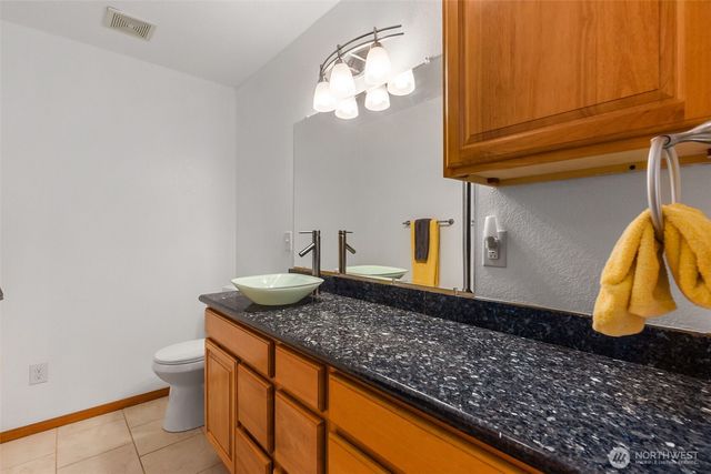 7713 Greenridge Loop SW, Olympia, WA 98512