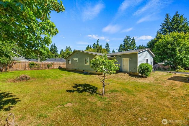 7713 Greenridge Loop SW, Olympia, WA 98512