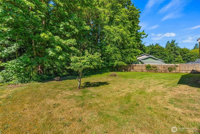 7713 Greenridge Loop SW, Olympia, WA 98512