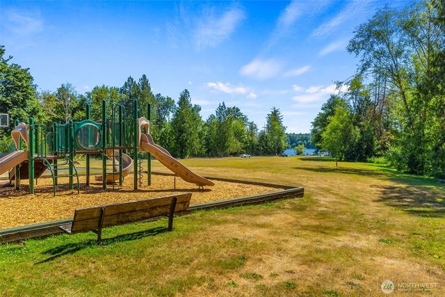 7713 Greenridge Loop SW, Olympia, WA 98512