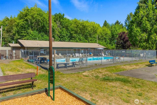 7713 Greenridge Loop SW, Olympia, WA 98512