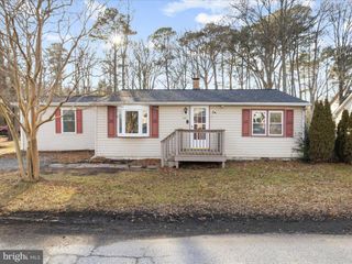 308 DOMINION RD, Chester, MD 21619