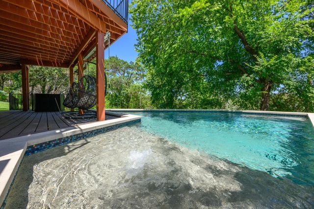 5104 Beverly Hills DR, Austin, TX 78731