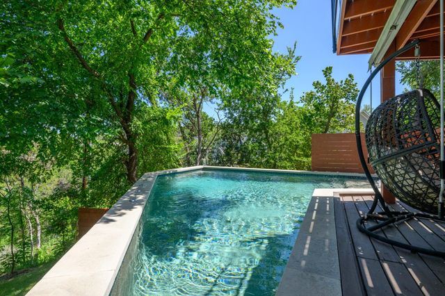 5104 Beverly Hills DR, Austin, TX 78731
